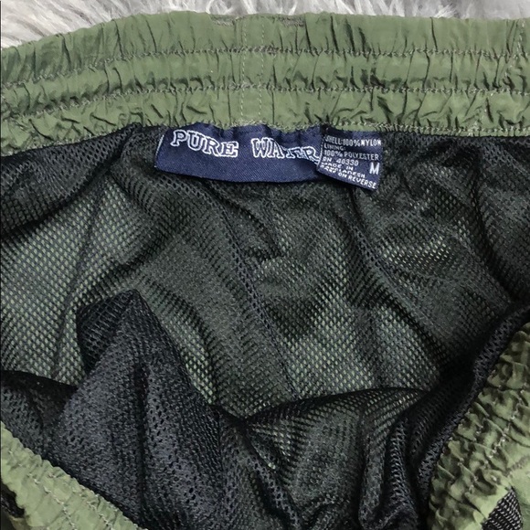 Camo green safari shorts. Medium - Picture 5 of 6